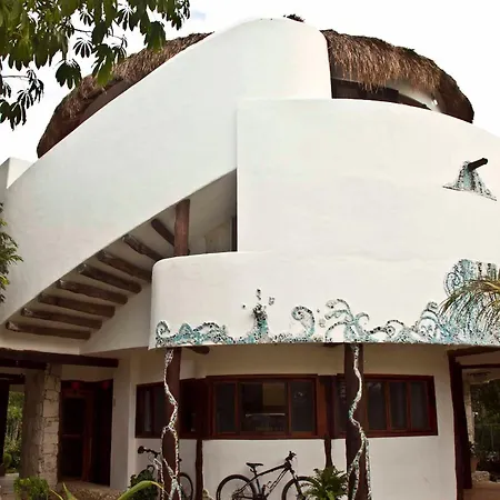Hermosa Villa Con Espacios De Naturaleza Y Yoga
